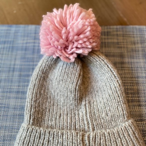 Wild Fable (Target) Pom Pom Knit Winter Hat, NWT - Picture 3 of 8